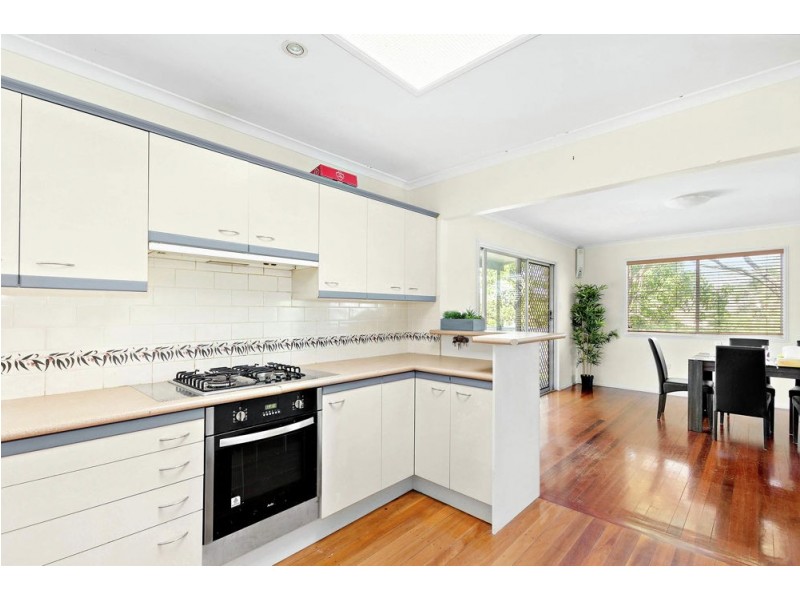 2 Keperra Court, Arana Hills QLD 4054