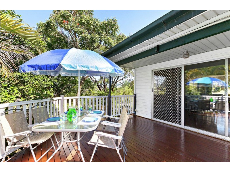 2 Keperra Court, Arana Hills QLD 4054