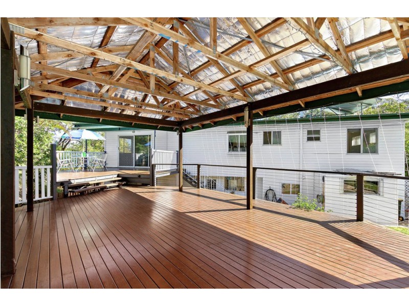 2 Keperra Court, Arana Hills QLD 4054