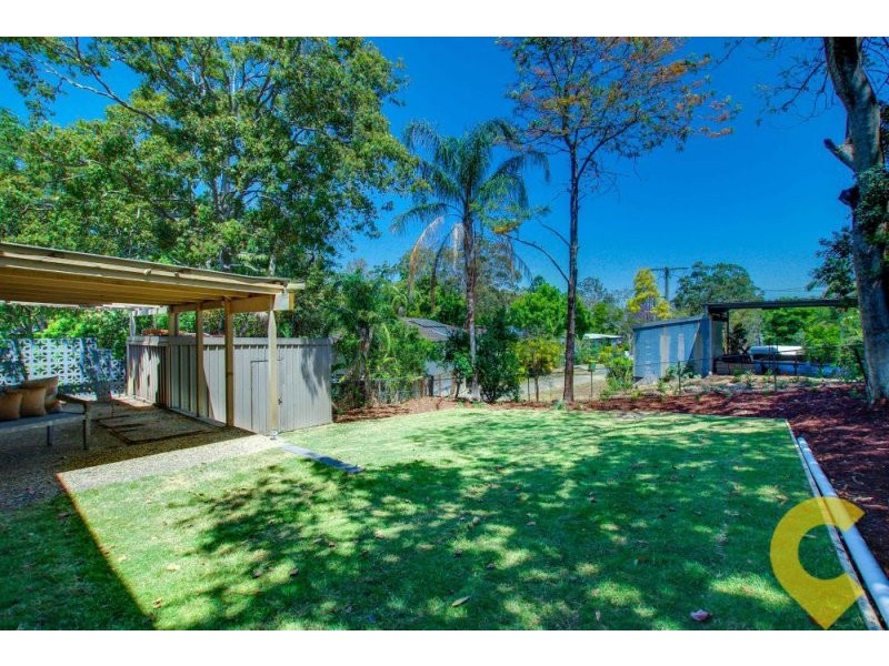 14 Leslie St, Arana Hills QLD 4054