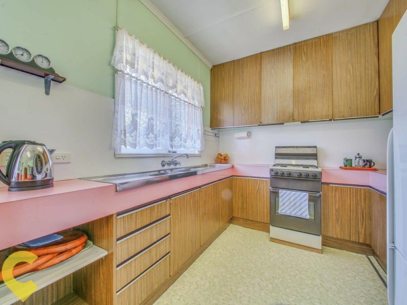 102 Minto Crescent, Arana Hills QLD 4054