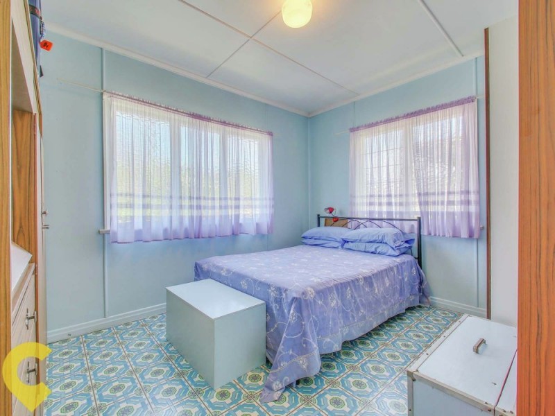 102 Minto Crescent, Arana Hills QLD 4054