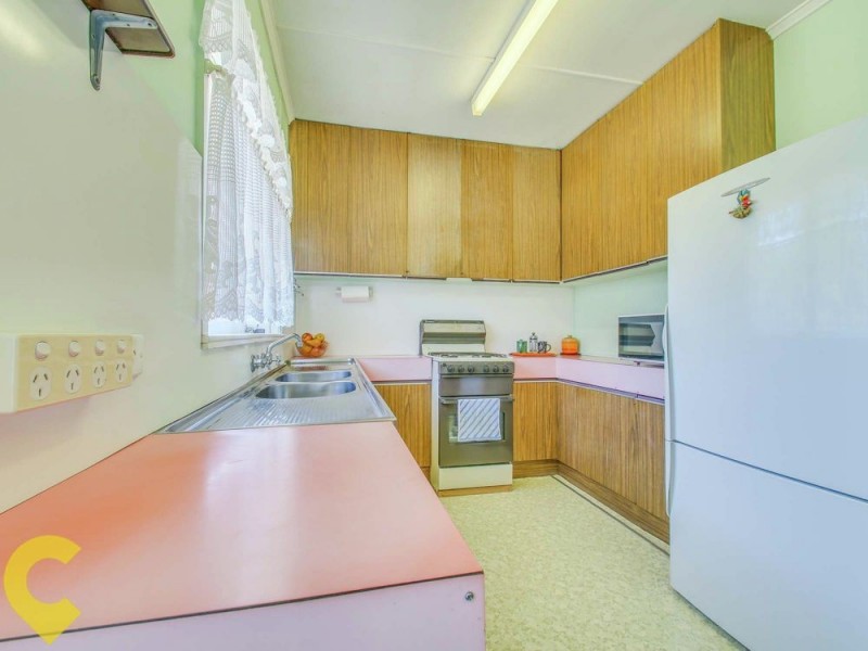 102 Minto Crescent, Arana Hills QLD 4054