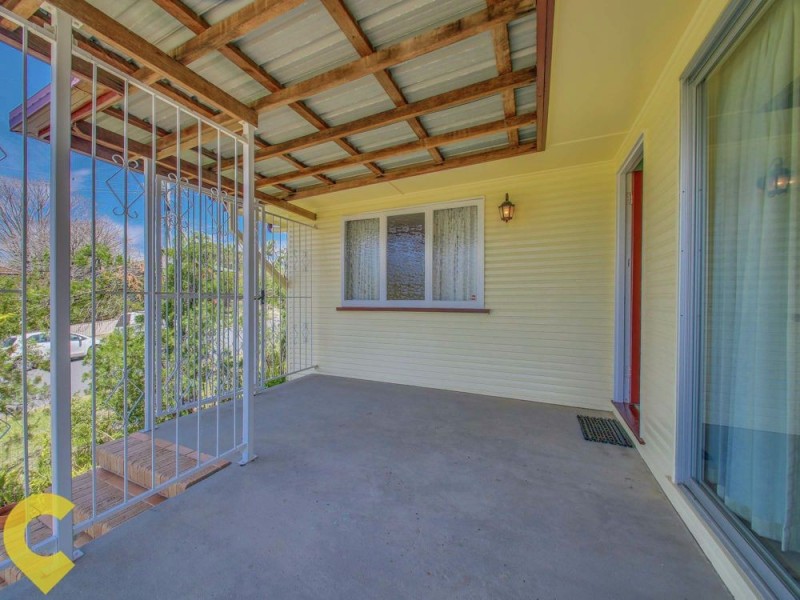 102 Minto Crescent, Arana Hills QLD 4054