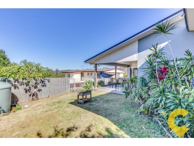 17 Penambul Crescent, Ferny Hills QLD 4055