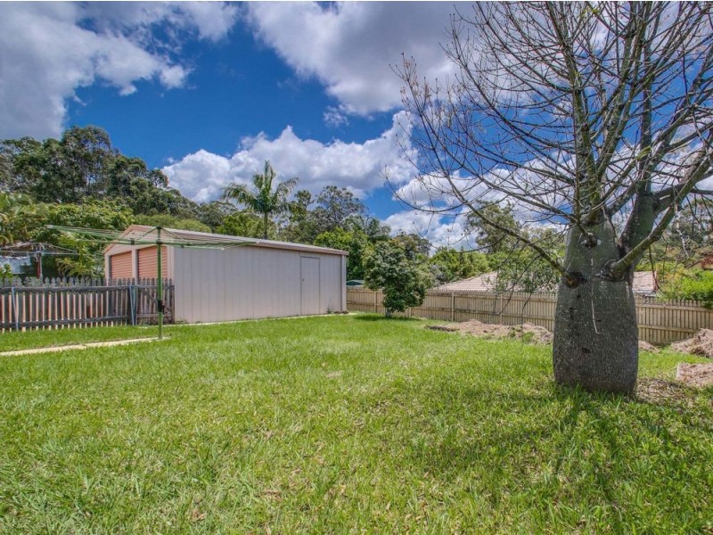 22 Pettys Rd, Everton Hills QLD 4053