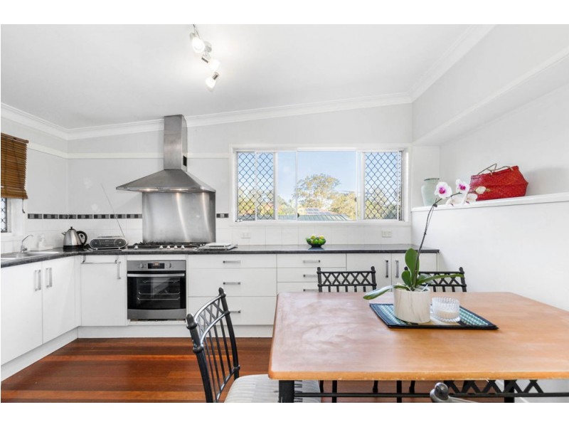 898 South Pine Road, Everton Park QLD 4053