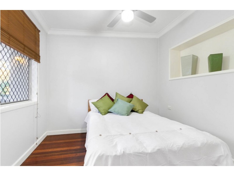 898 South Pine Road, Everton Park QLD 4053