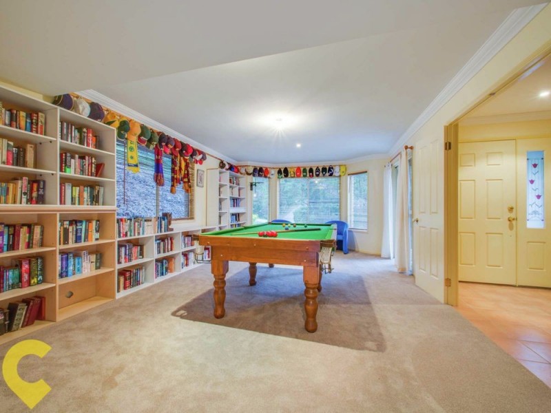 92 Kays Road, The Gap QLD 4061