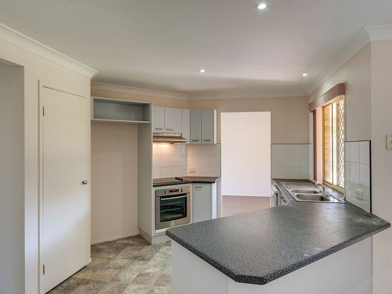 66 Hillenvale Avenue, Arana Hills QLD 4054