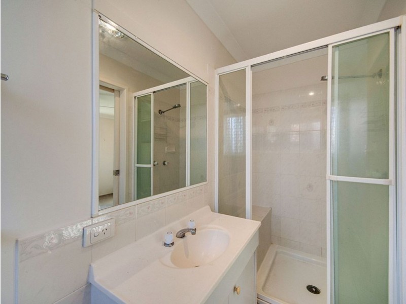 66 Hillenvale Avenue, Arana Hills QLD 4054