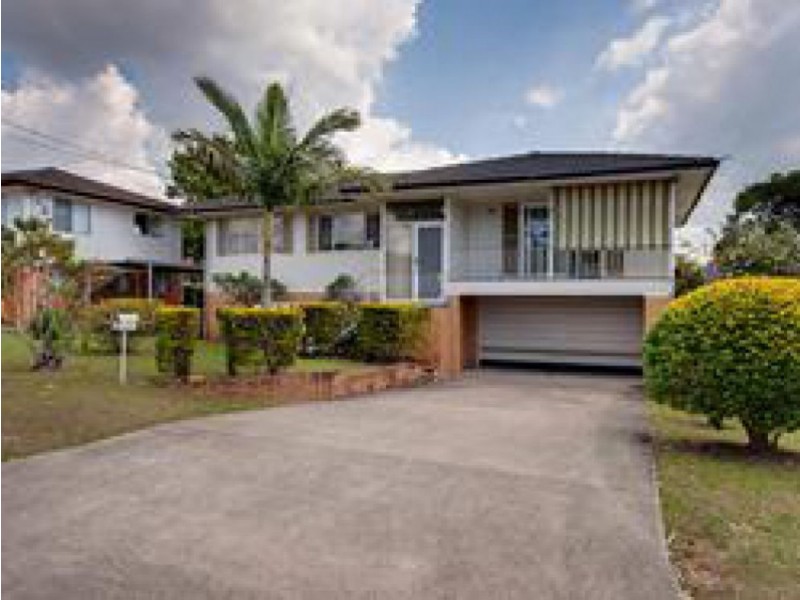 8 Kendrey Street, Stafford Heights QLD 4053