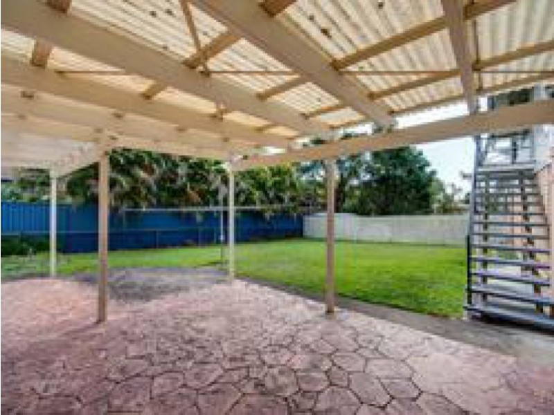 8 Kendrey Street, Stafford Heights QLD 4053