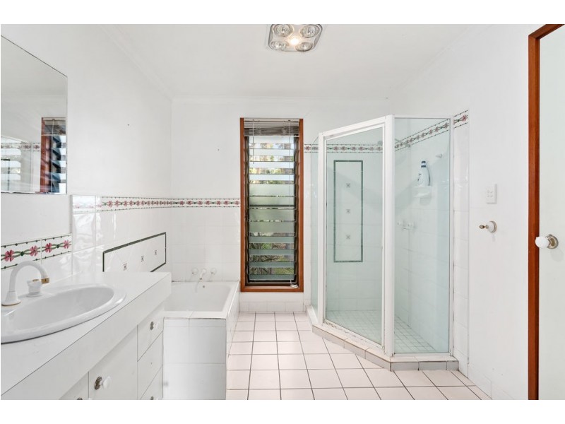 11 Park Road, Ferny Hills QLD 4055