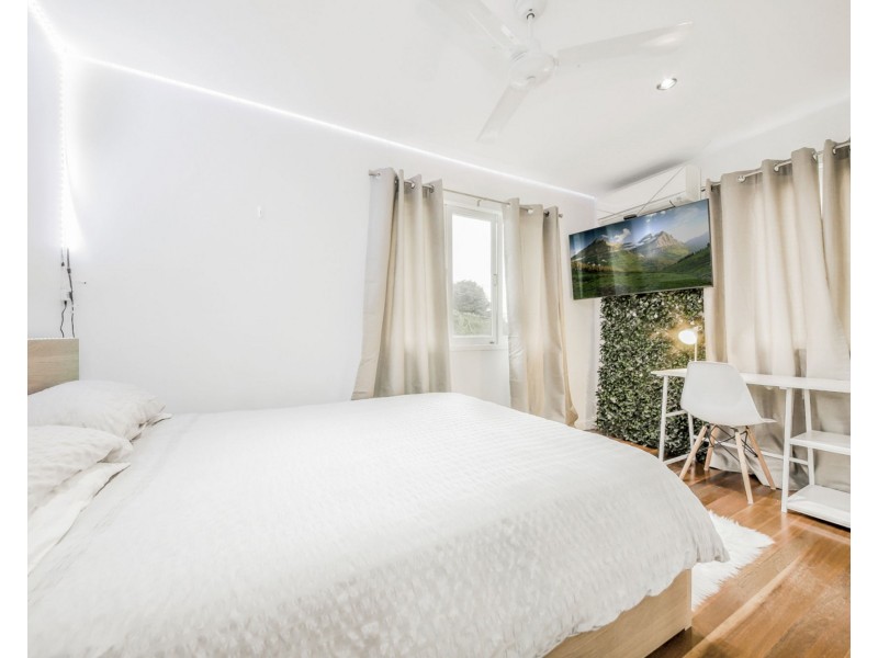 8 Collard Street, Zillmere QLD 4034