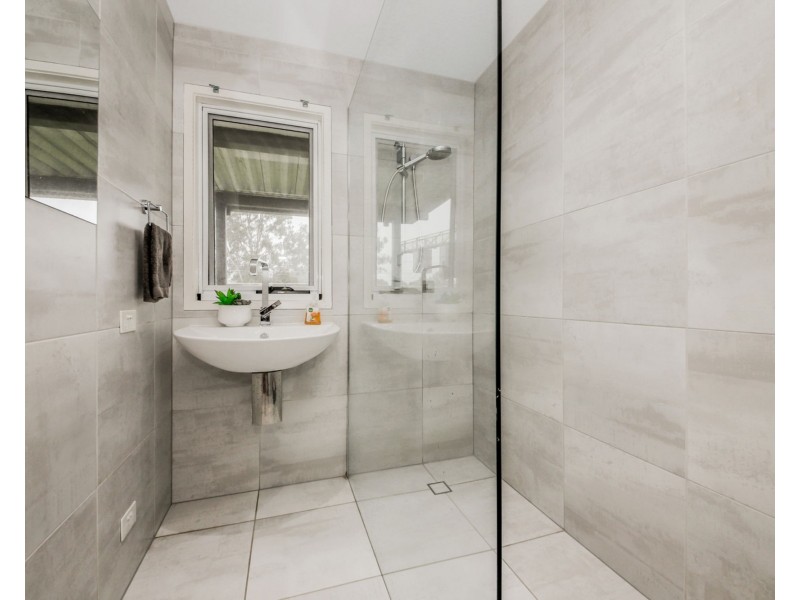 8 Collard Street, Zillmere QLD 4034