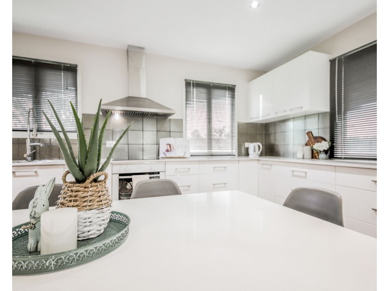 8 Collard Street, Zillmere QLD 4034