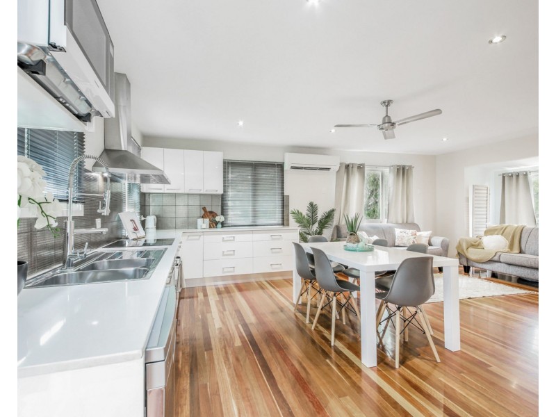 8 Collard Street, Zillmere QLD 4034