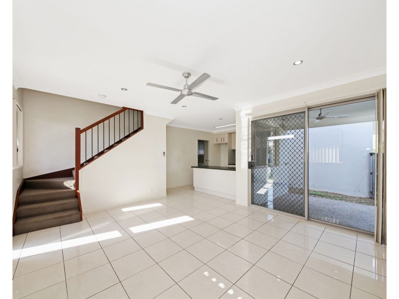 35 Hinchinbrook Avenue, Fitzgibbon QLD 4018