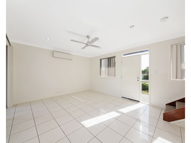 35 Hinchinbrook Avenue, Fitzgibbon QLD 4018