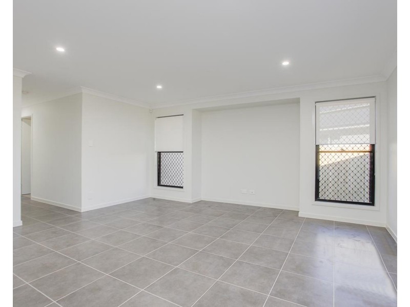 12 Mannikin Street, Griffin QLD 4503