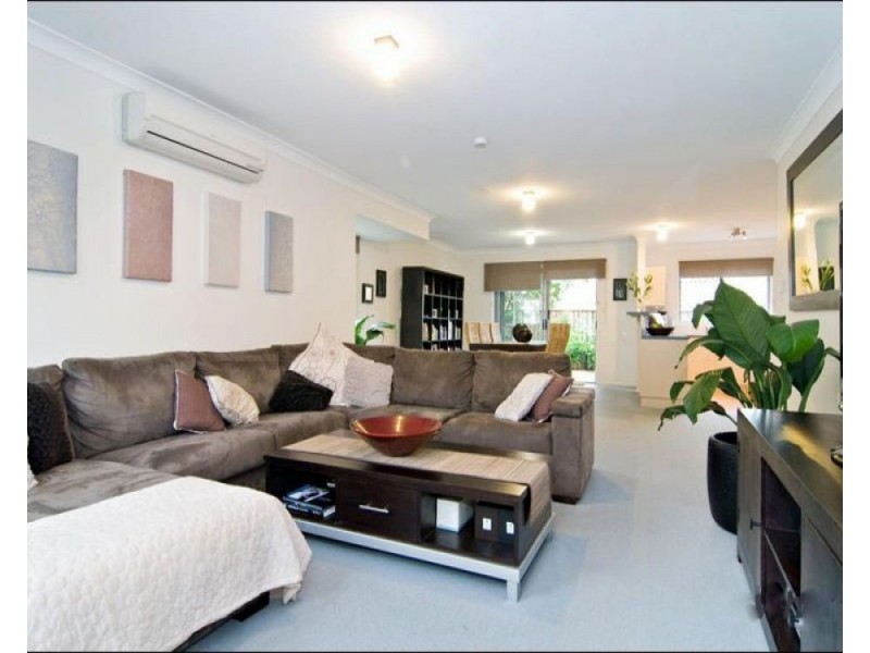 21/11 Glin Ave, Newmarket QLD 4051