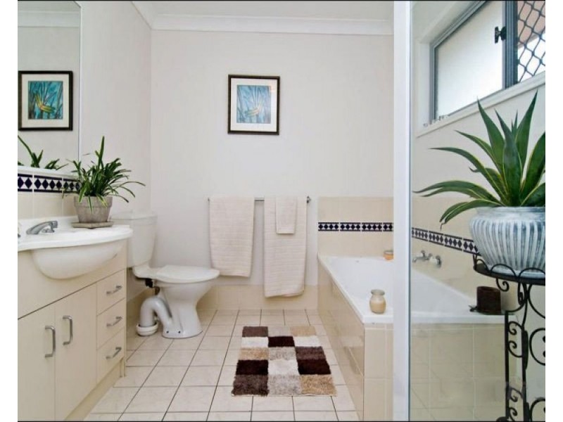 21/11 Glin Ave, Newmarket QLD 4051