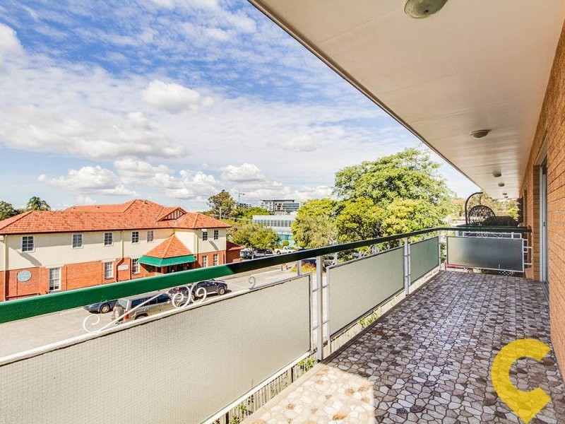 4/15 Oliver Street, Nundah QLD 4012