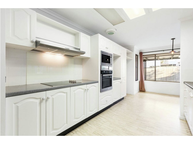 8 Octave Court, Bridgeman Downs QLD 4035