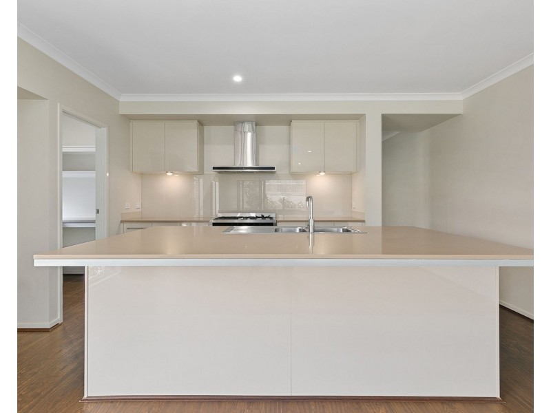 75 Cootharaba Crescent, Warner QLD 4500