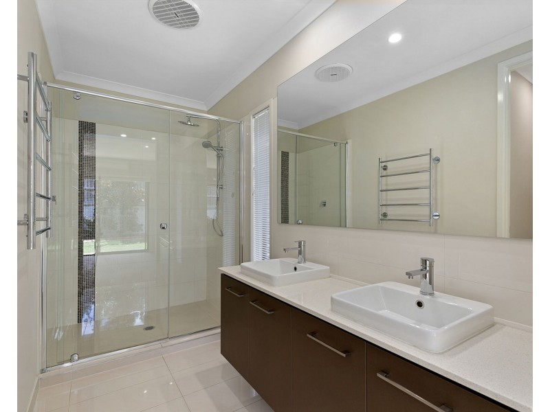 75 Cootharaba Crescent, Warner QLD 4500