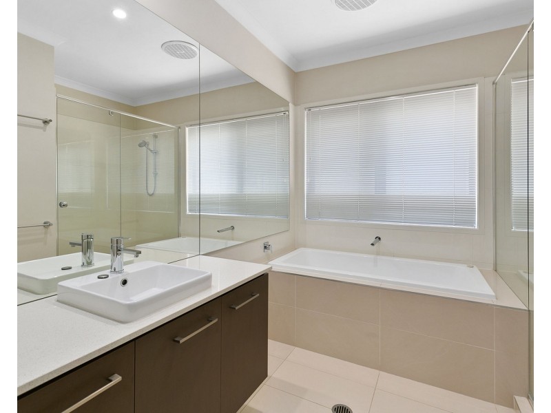 75 Cootharaba Crescent, Warner QLD 4500