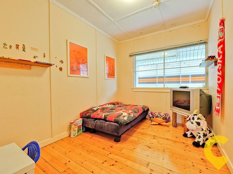 11 Bebbington Street, Zillmere QLD 4034