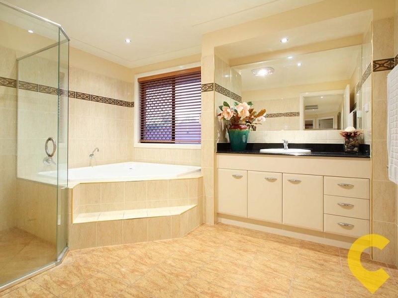 36 Palmetto Place, Bridgeman Downs QLD 4035