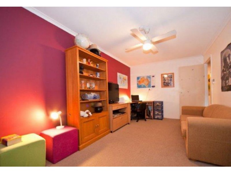 3 Pine Tree Close, Fitzgibbon QLD 4018