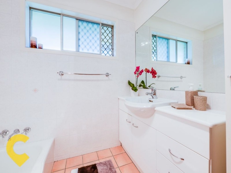 25 Hakea Street, Everton Hills QLD 4053