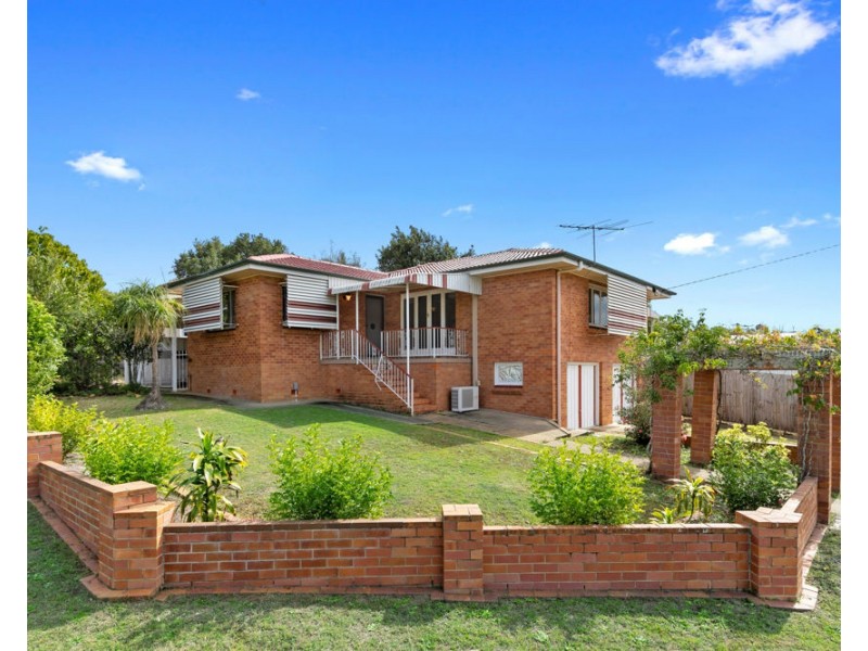8 Lupton Street, Chermside West QLD 4032
