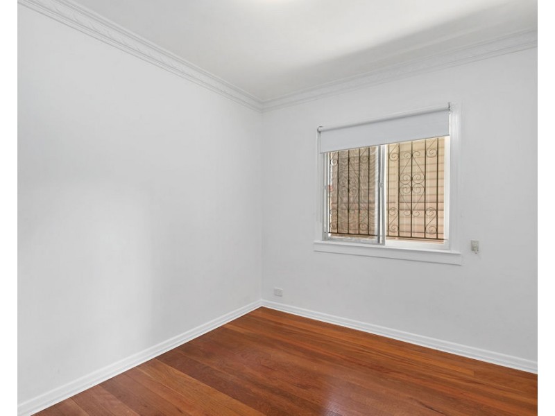 8 Lupton Street, Chermside West QLD 4032