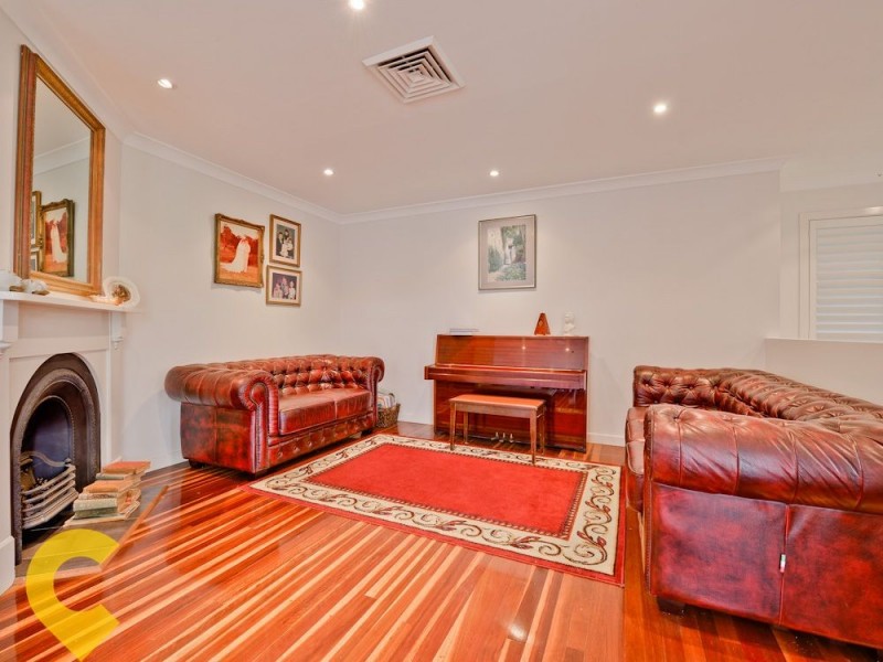 22 Cranbourne Street, Chermside West QLD 4032