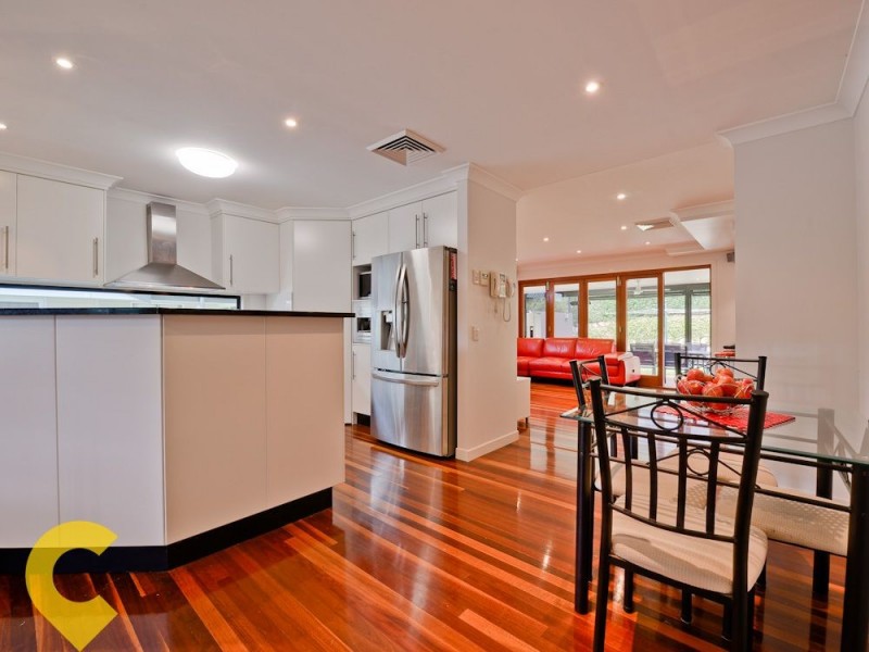 22 Cranbourne Street, Chermside West QLD 4032