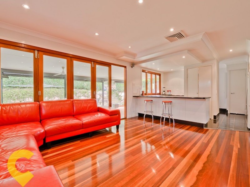 22 Cranbourne Street, Chermside West QLD 4032
