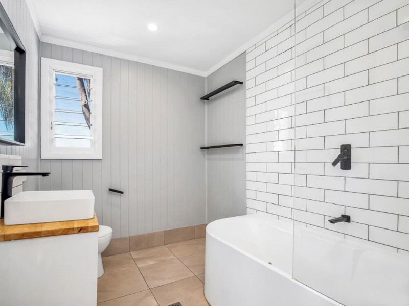 97 Samsonvale Road, Strathpine QLD 4500