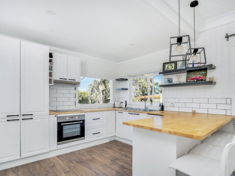 97 Samsonvale Road, Strathpine QLD 4500