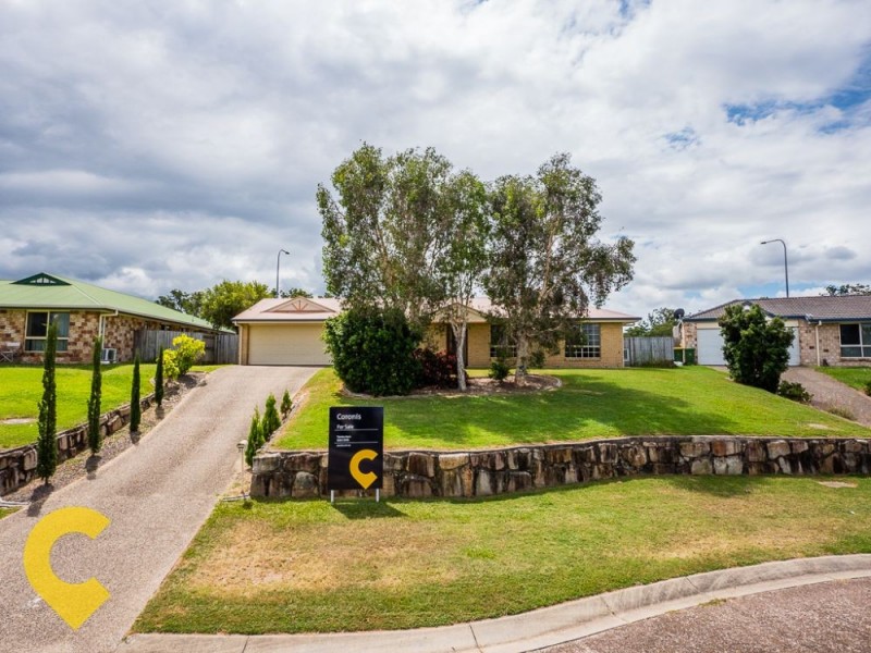 32 Reginald Avenue, Arana Hills QLD 4054