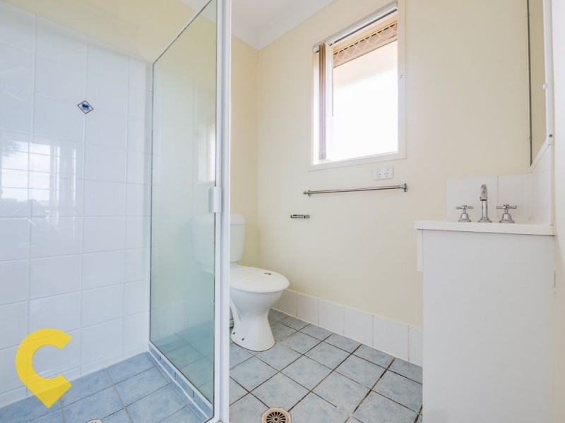 32 Reginald Avenue, Arana Hills QLD 4054