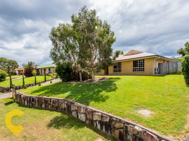 32 Reginald Avenue, Arana Hills QLD 4054