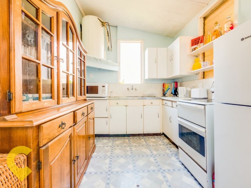 17 Donald Street, Woody Point QLD 4019