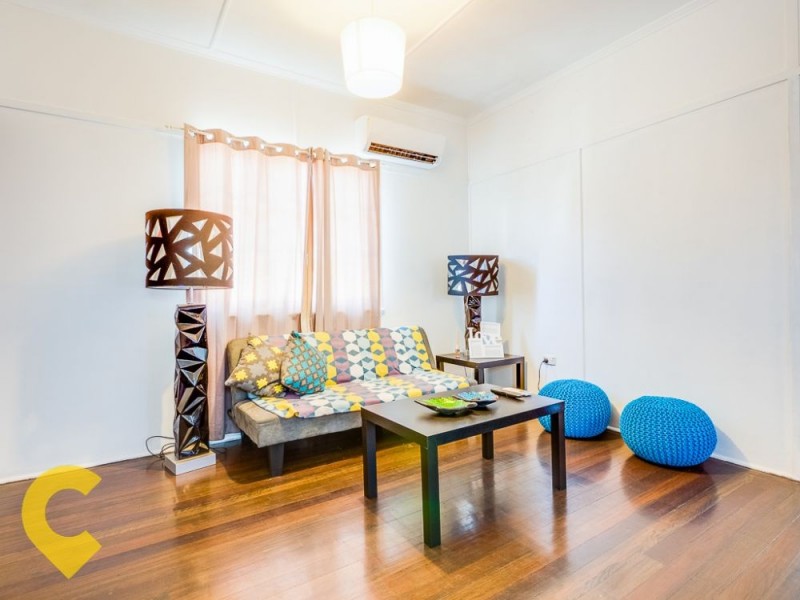 17 Donald Street, Woody Point QLD 4019