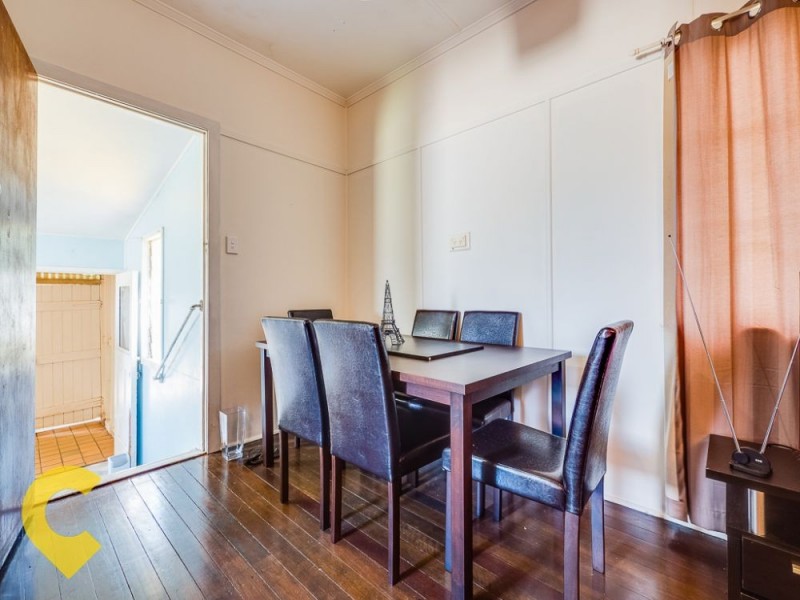 17 Donald Street, Woody Point QLD 4019