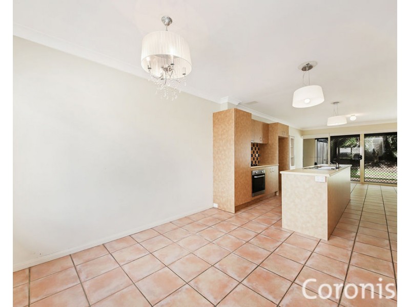 2/10 Crawford Avenue, Stafford QLD 4053